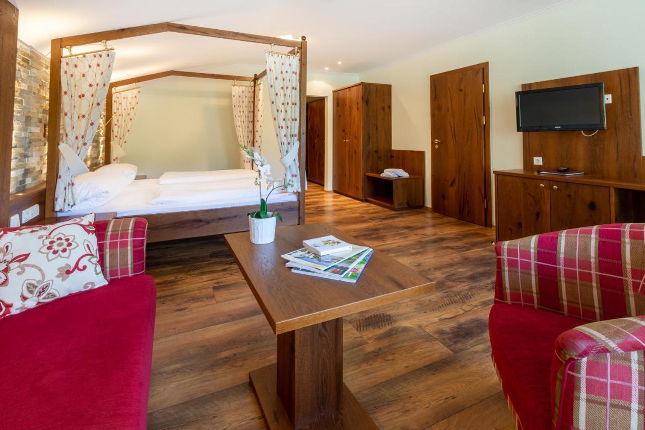 Sackmann Wanderhotel Baiersbronn Exterior photo